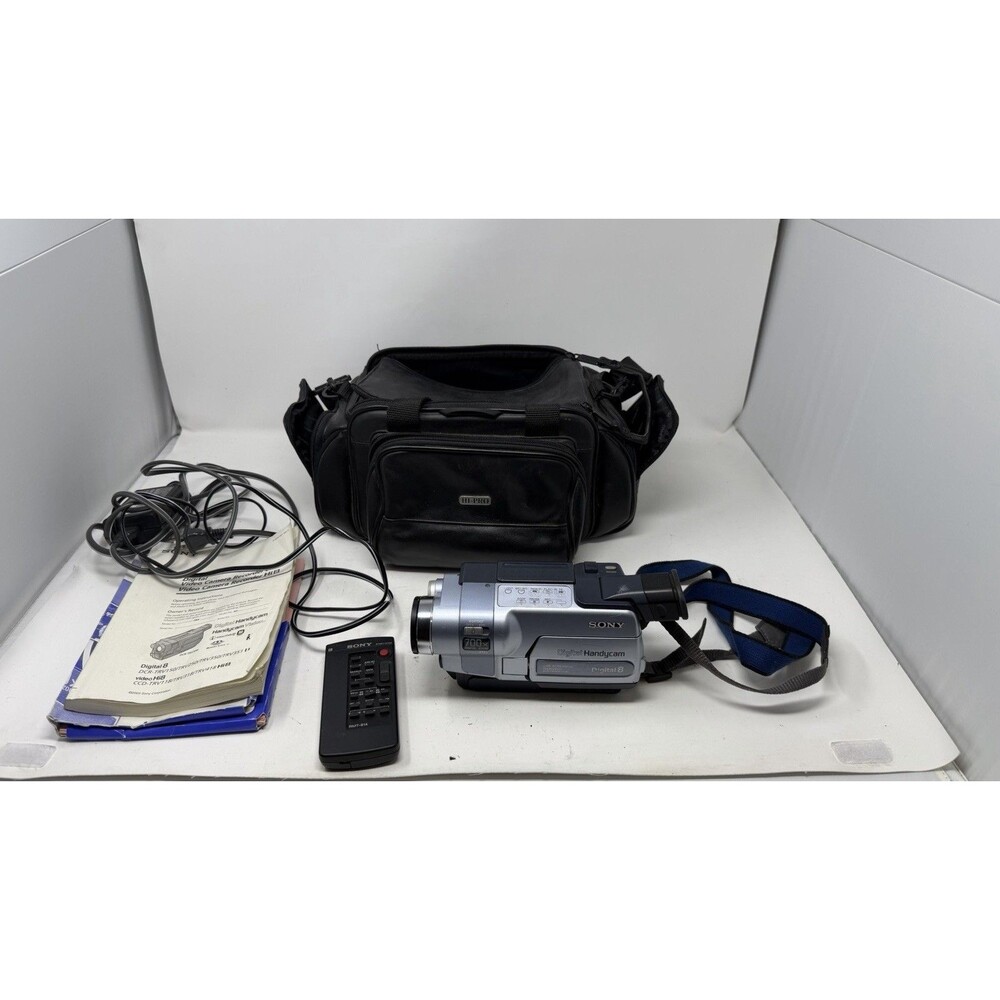 Sony Handycam DCR-TRV250 Digital8 Camcorder NightShot Tested Bundle Bag Remote
